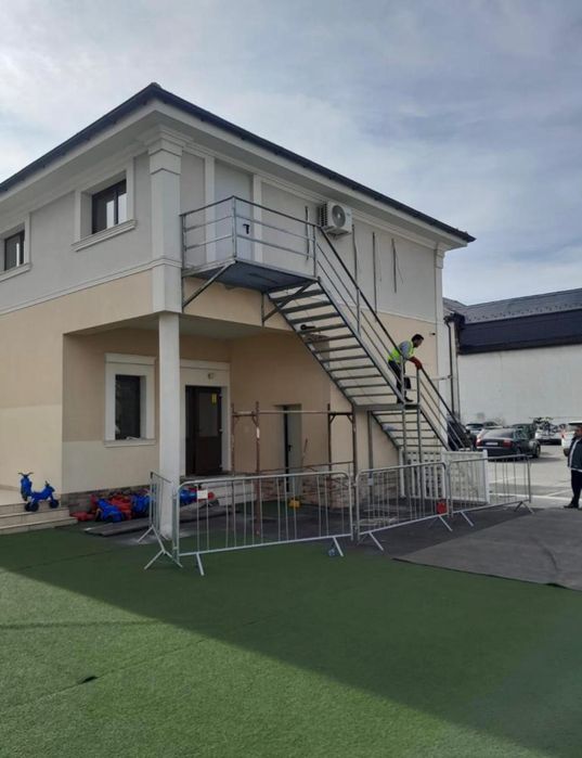 Scara metalica zincata  exterioara pentru ,case, beciuri și incendii