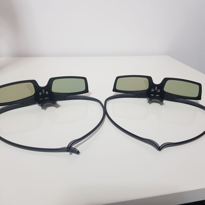 Ochelari 3 D pentru televizoare și cinema