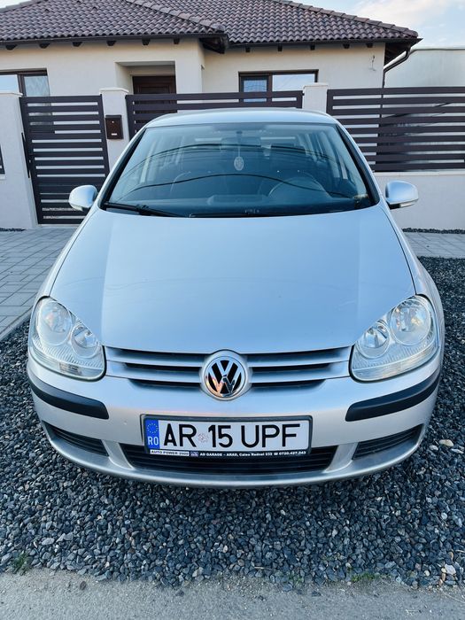 Volkswagen Golf 5, an 2004, 1.4 benzina, 153000 km, climatronic