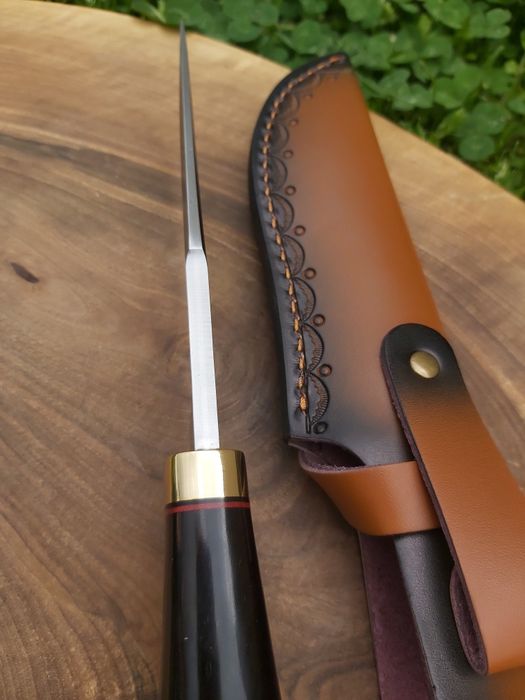 Ловен нож с кожена кания,три слоя стомана LN408