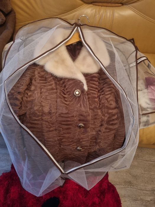 продам пальто б/у