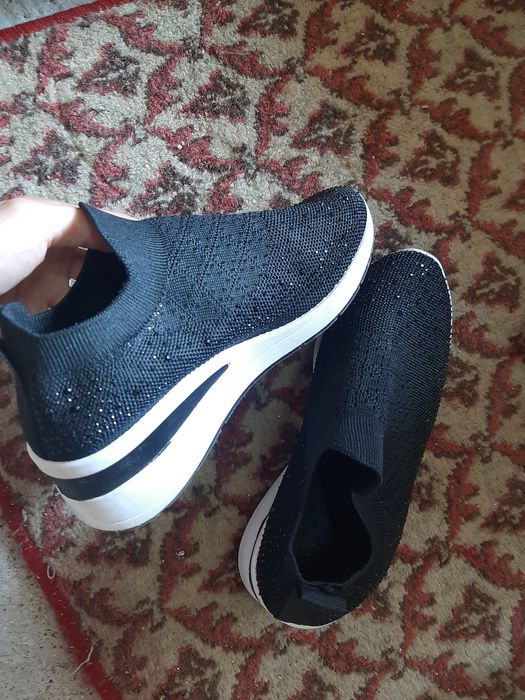 Adidasi cu platforma