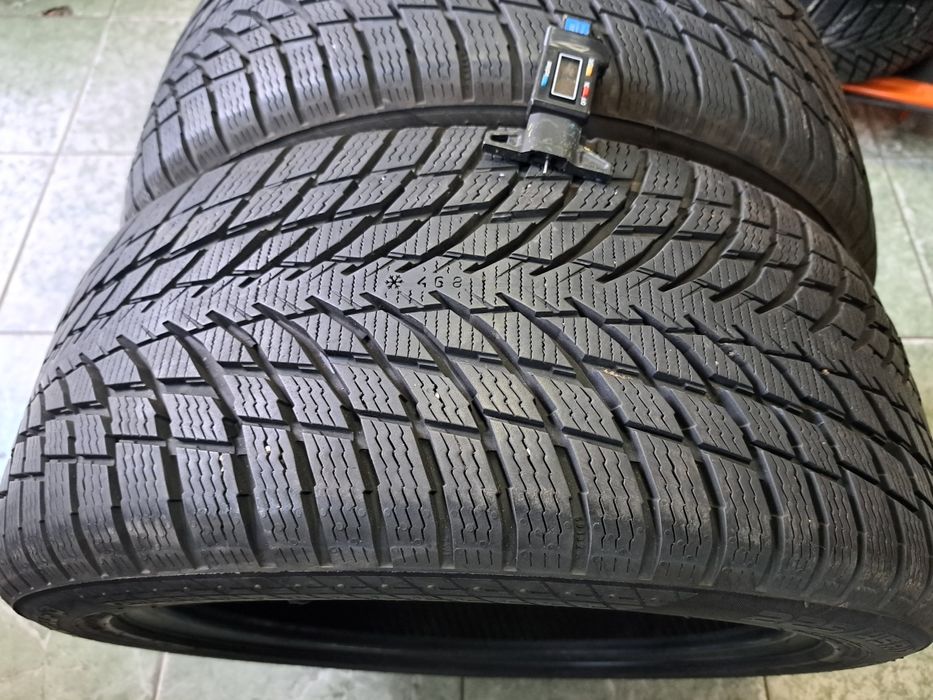 2 anvelope 225/45 R17 Nokian profil 8mm