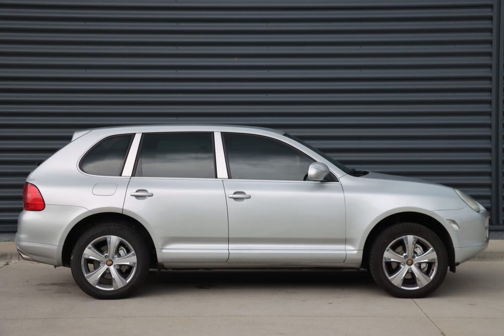 Porsche Cayenne benzina si Gpl, Propietar/ Variante auto