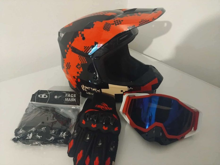 Set casca enduro+Ochelari+Manusi+Cagula