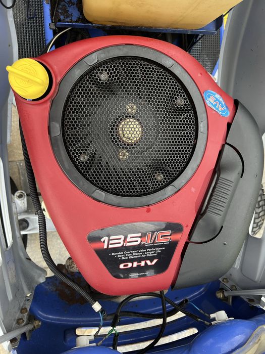 Tractor tractoras tuns iarba gazon Iseki 13,5hp