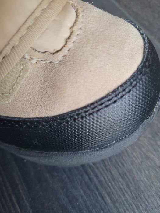 Непромокряеми боти UGG