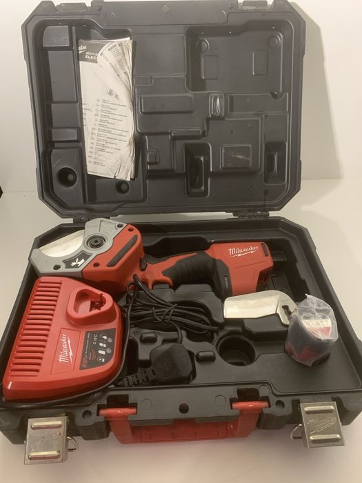 Milwaukee C12 PPC masina subcompacta de taiat tevi