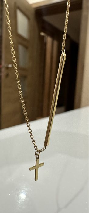 Златно колие, има сертификат.
