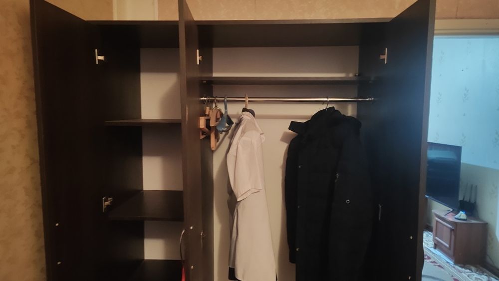 Продам шкаф  и кровать