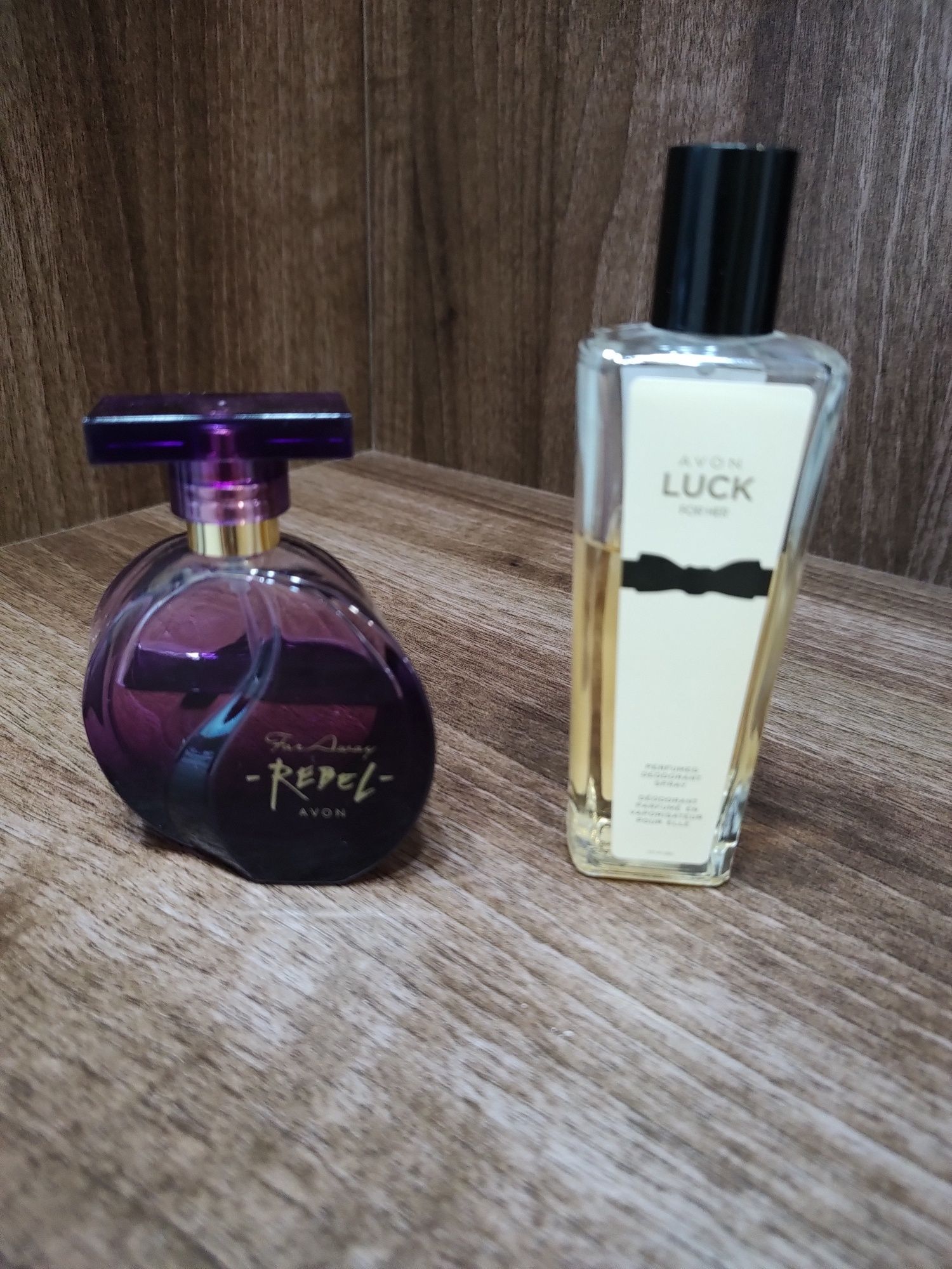 Парфюми на Avon Rebel и Luck по 7 лв