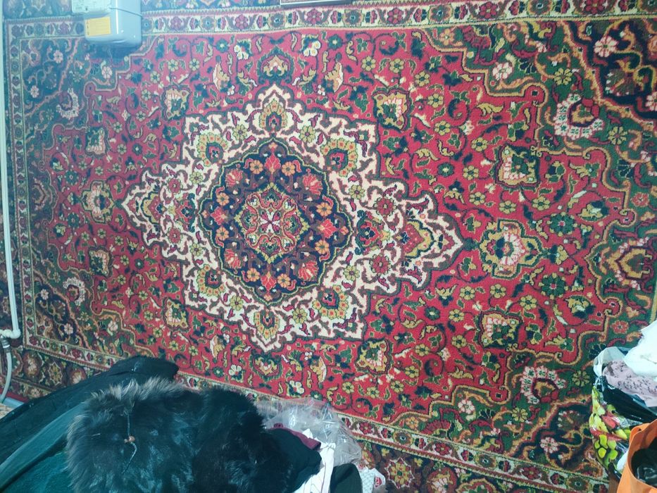 Продается хтвинский ковер