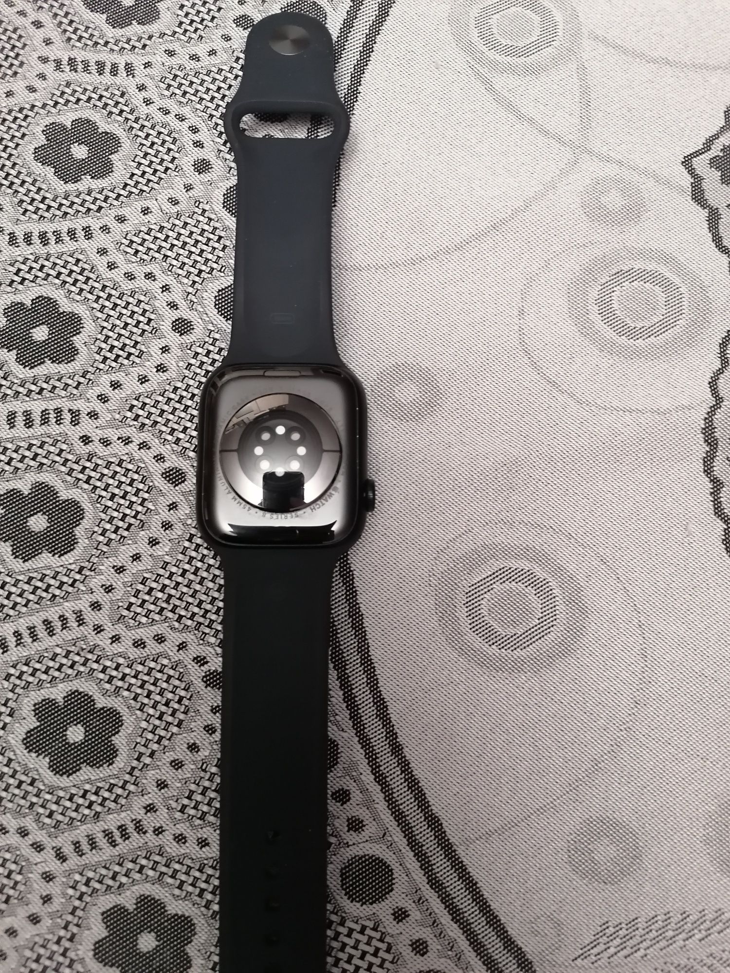 Продавам apple warch series 8