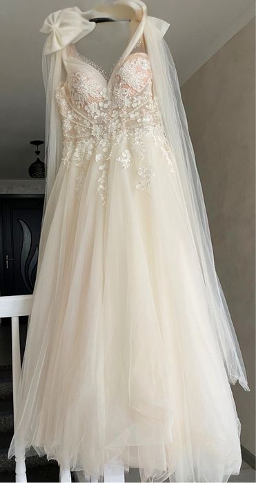 vand rochie de mireasa