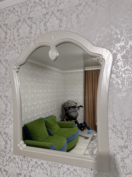 Продам зеркало в идеальном состоянии