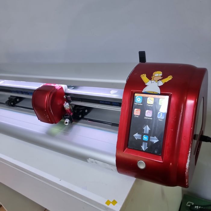 Продам плоттер skycut c24