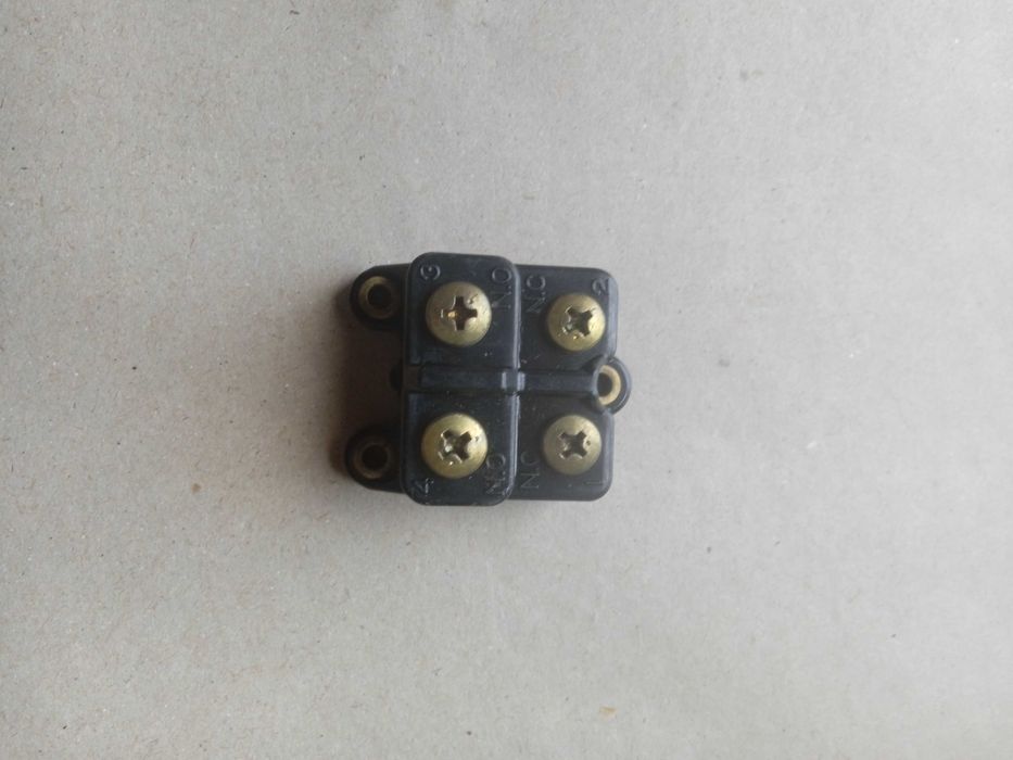 НОВЫЙ Концевой микро переключатель YAMATAKE-HONEYWELL 2MN1