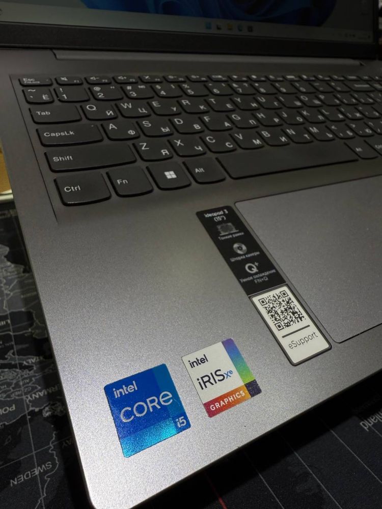 Lenovo Ideapad Slim3 Intel core i5-1115G4/8/256
