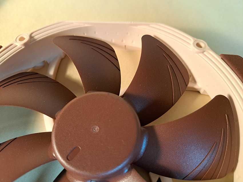 NOCTUA NF-A15 PWM - FAN (nou, nefolosit) - 4 PIN (140mm) premium