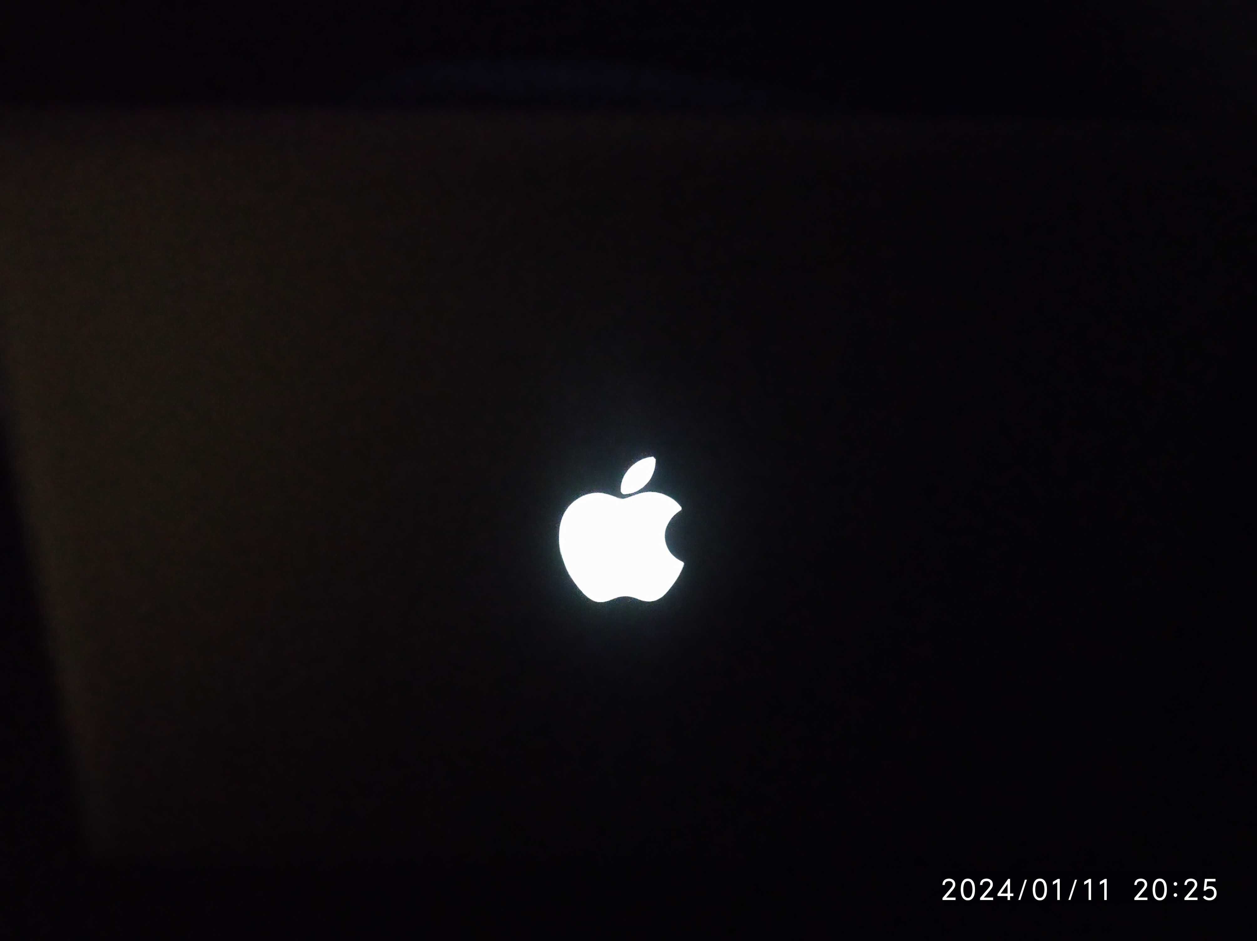 Vând Macbook Pro A1286