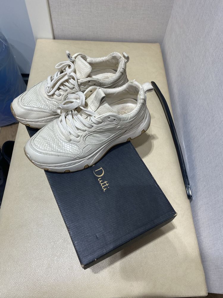 Кроссовки Massimo dutti