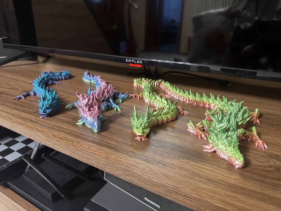 Продам стильную фигурку дракона в необычном дизайнерском исполнении.