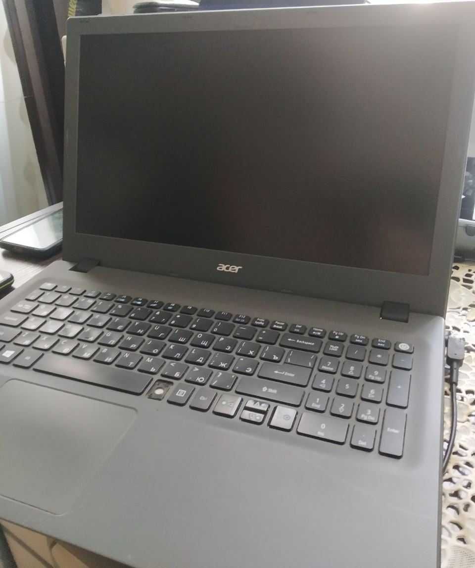 Cрочно продаётся Ноутбук Acer Сore i3 (5005U) FullHD IPS