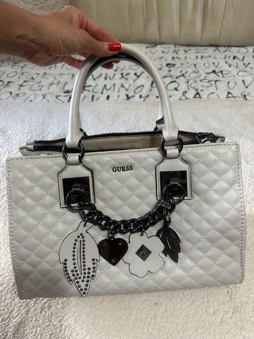 Geanta Guess (+ curea umar)