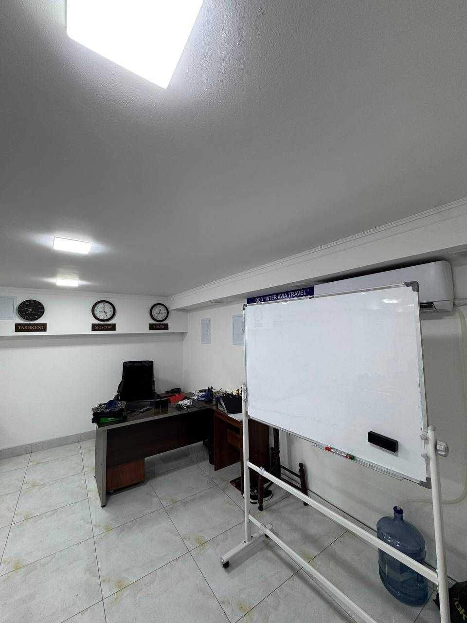 Сдаётся офис 40 м² с мебелью и техникой Мирзо-Улугбекский  М.Горький