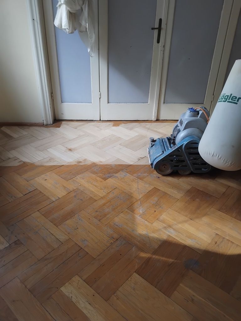Rașchetare ,  recondiționare, montaj parchet