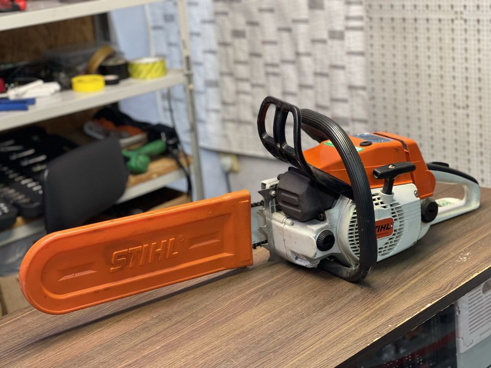 Моторна резачка за дърва STIHL WOOD BOSS 024 AV