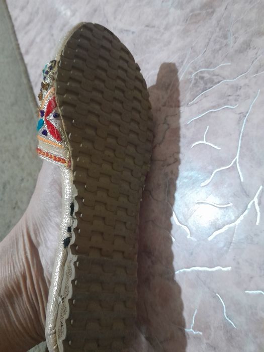 Обувь почти новый