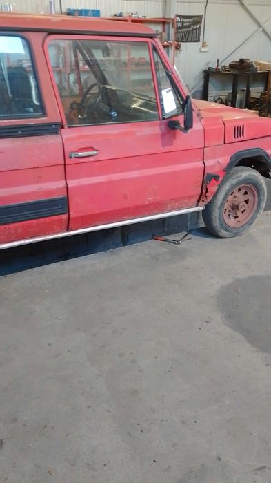 Vând ARO 10 două bucăți