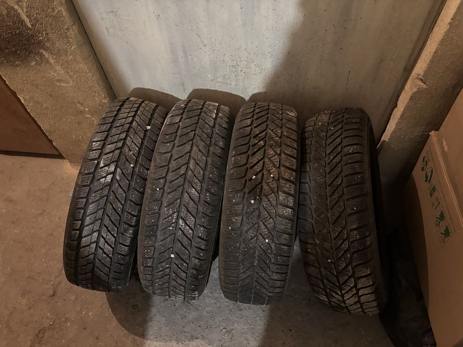 Зимни гуми комплект 175/17/13 с 2 джанти