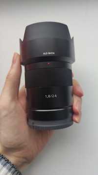 Широкоугольный объектив Sony SEL24F18Z Sonnar T* E 24 мм, F 1,8