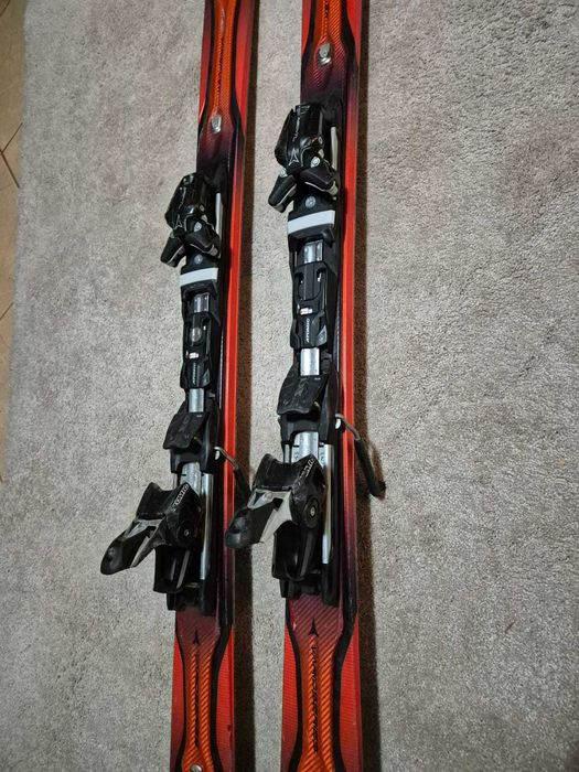 Schiuri Atomic Varioflex  1,66 m