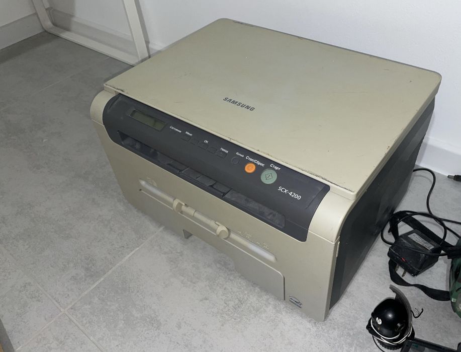 Принтер МФУ Samsung scx 4200 и Резинка для окна 4 м