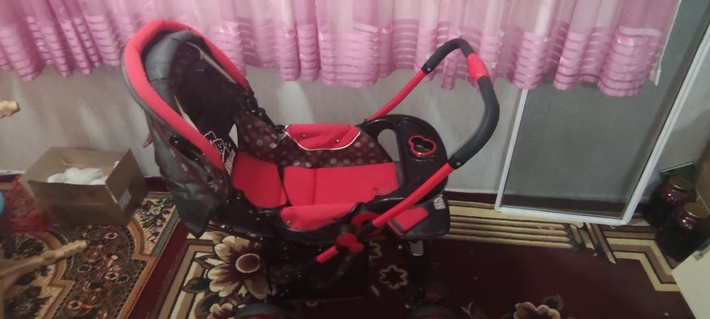 Bolalar kalyaskasi sotiladi.