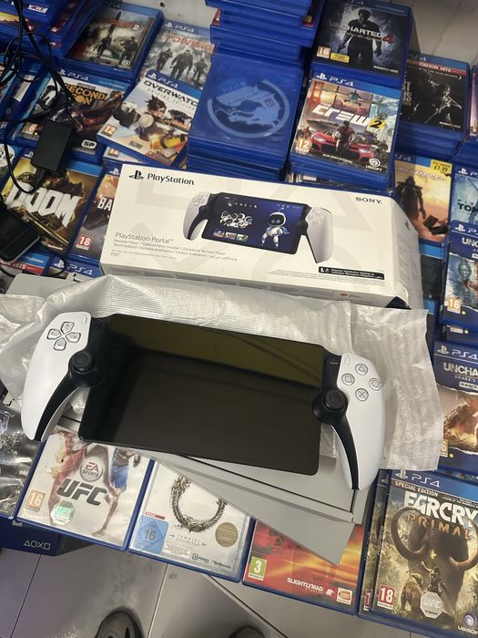PlayStation Portal Remote Player PS5 White – Garanție Altex 1 An