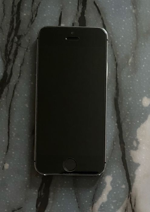 Продам айфон 5s в хорошем состоянии