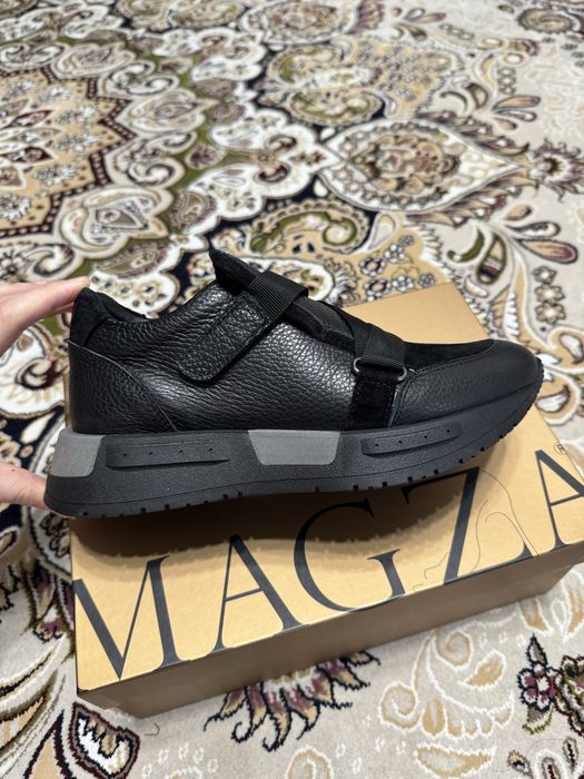 Кроссовки из натуральной кожи