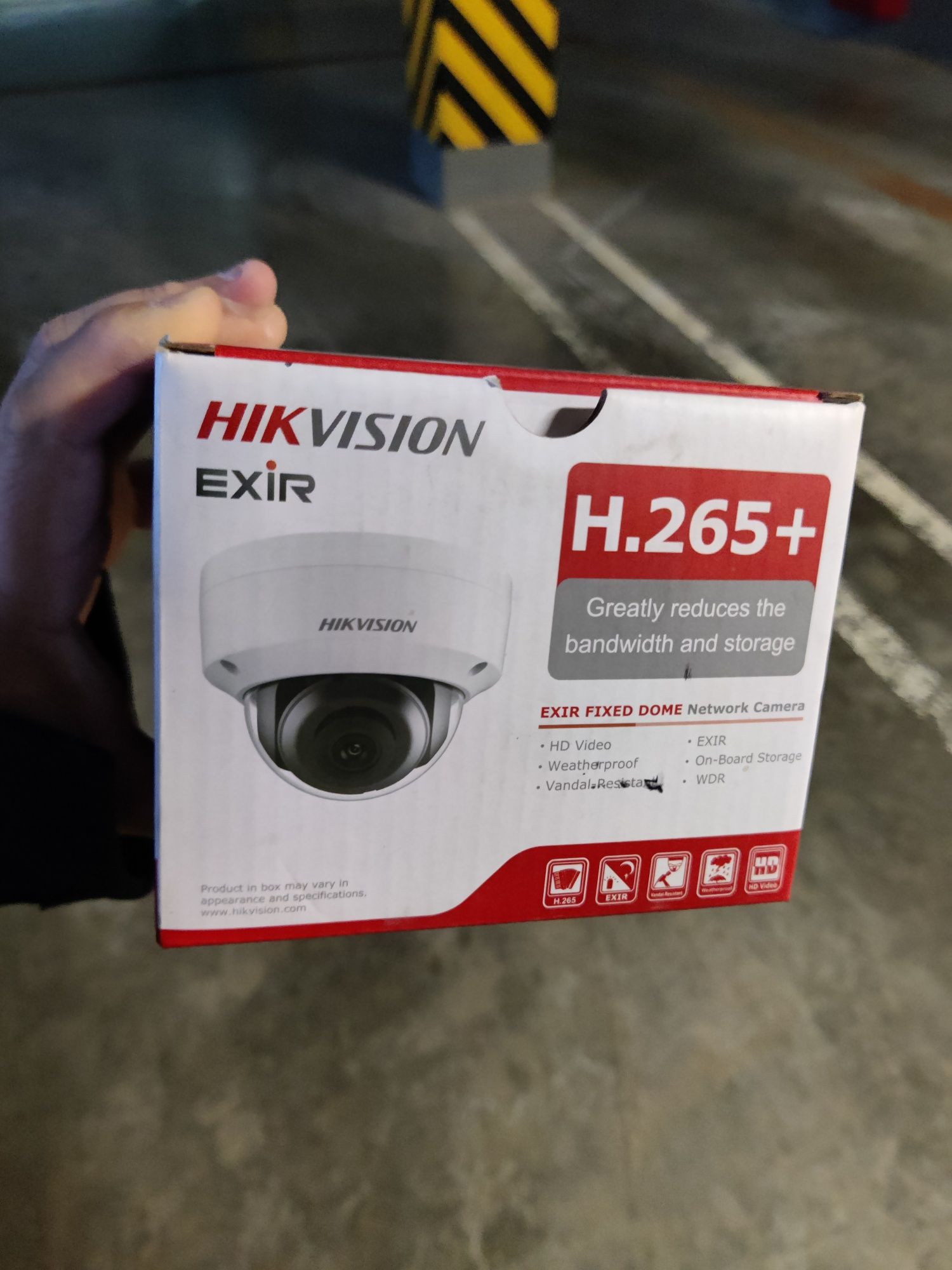 IP camera HikVision