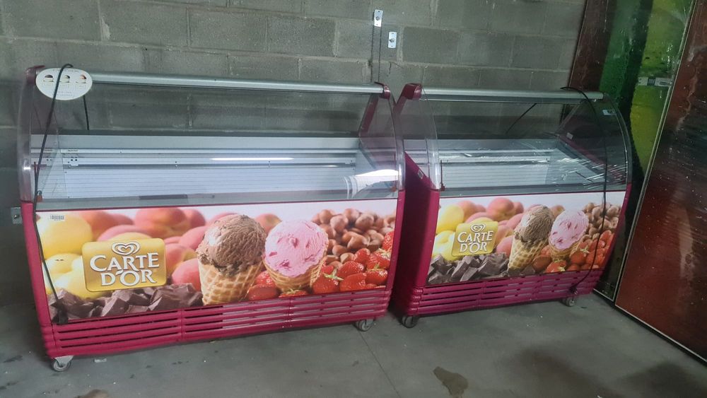 Vitrina frigorifica pentru inghetata ISA 10 cuve si 13 cuve