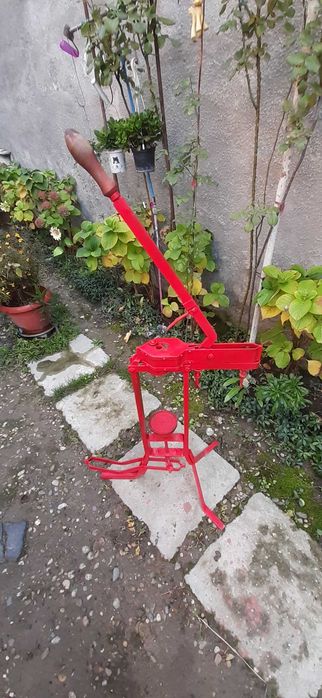 Dopuitor manual pentru dopuri din pluta