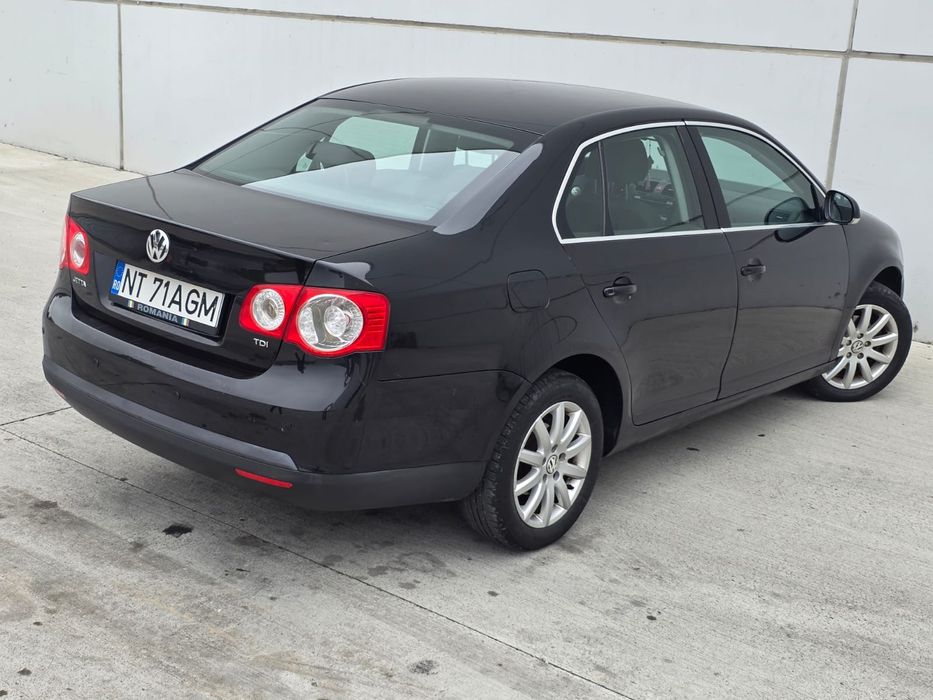 Volkswagen Jetta 1.9tdi Highline 2007 proprietar