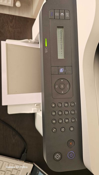 Принтер HP laser MFP137