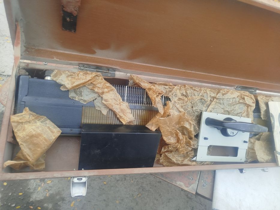 Машина вязалная новий марка Нева 2