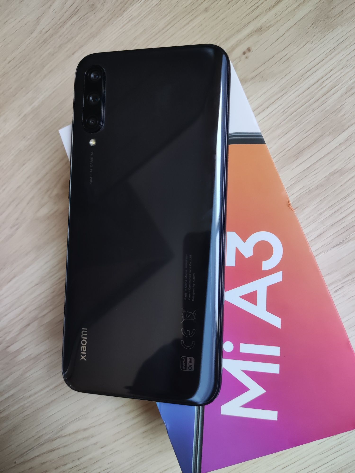 Xiaomi Mi A3 4/64 Gb, grey - изключително запазен
