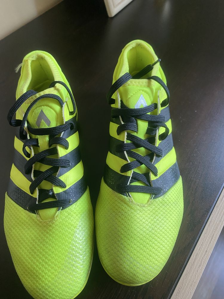Adidas -Бутонки!!