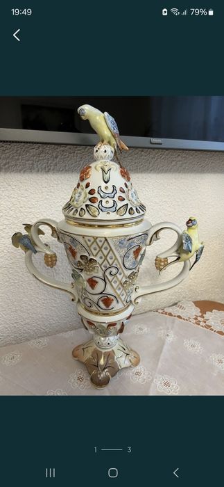 Vând bibelouri porțelan obiecte vechi